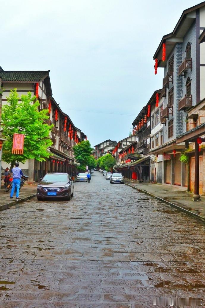 在重庆江津，有一个静谧的地方——塘河古镇。这里没有城市的嘈杂，清静之中又有几分超