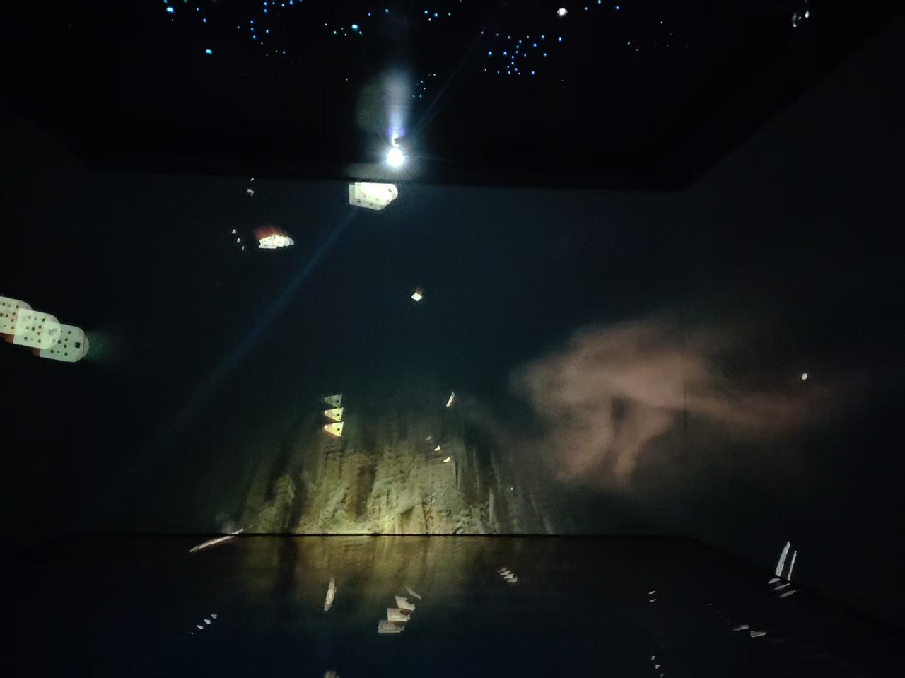 假如朱允纹没有削藩:

朱棣:       哥几个，皇上身边出奸臣了，我们要奉天