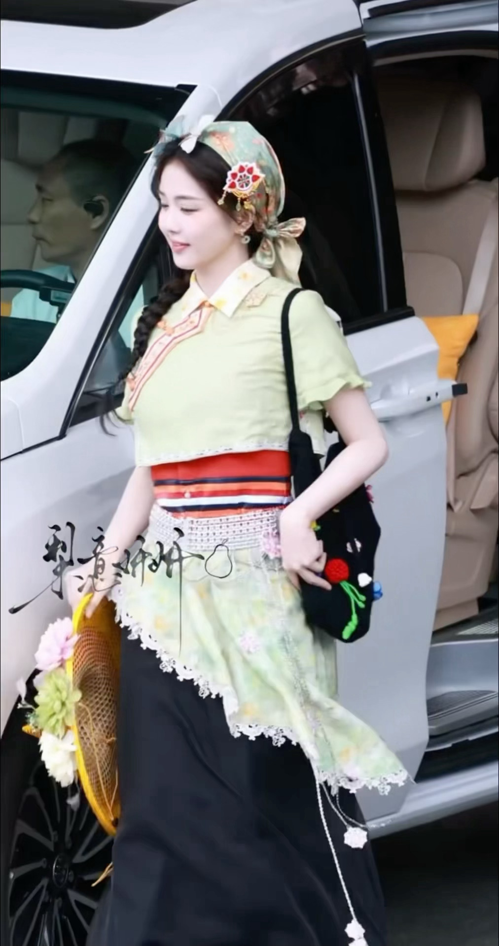 谁给白鹿做的戴的头饰啊啊啊啊啊啊啊啊啊啊啊啊啊啊啊啊好灵动好鲜活好美好春天的菠萝