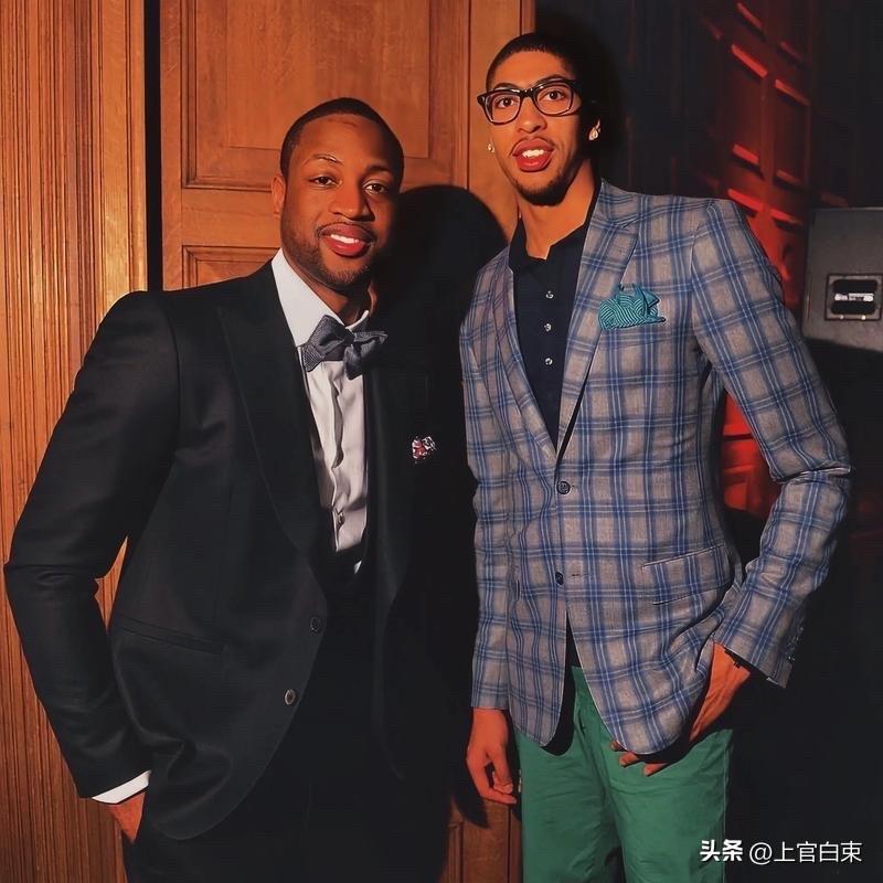 有人说热火三巨头把詹姆斯换掉，随便换个明星小前锋联手韦德波什也能夺冠，那请问15