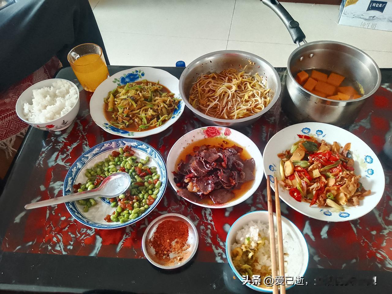 人活一辈子，金钱与健康，哪个重要在这个物欲横流的时代，可能更多人觉得金钱更重要。