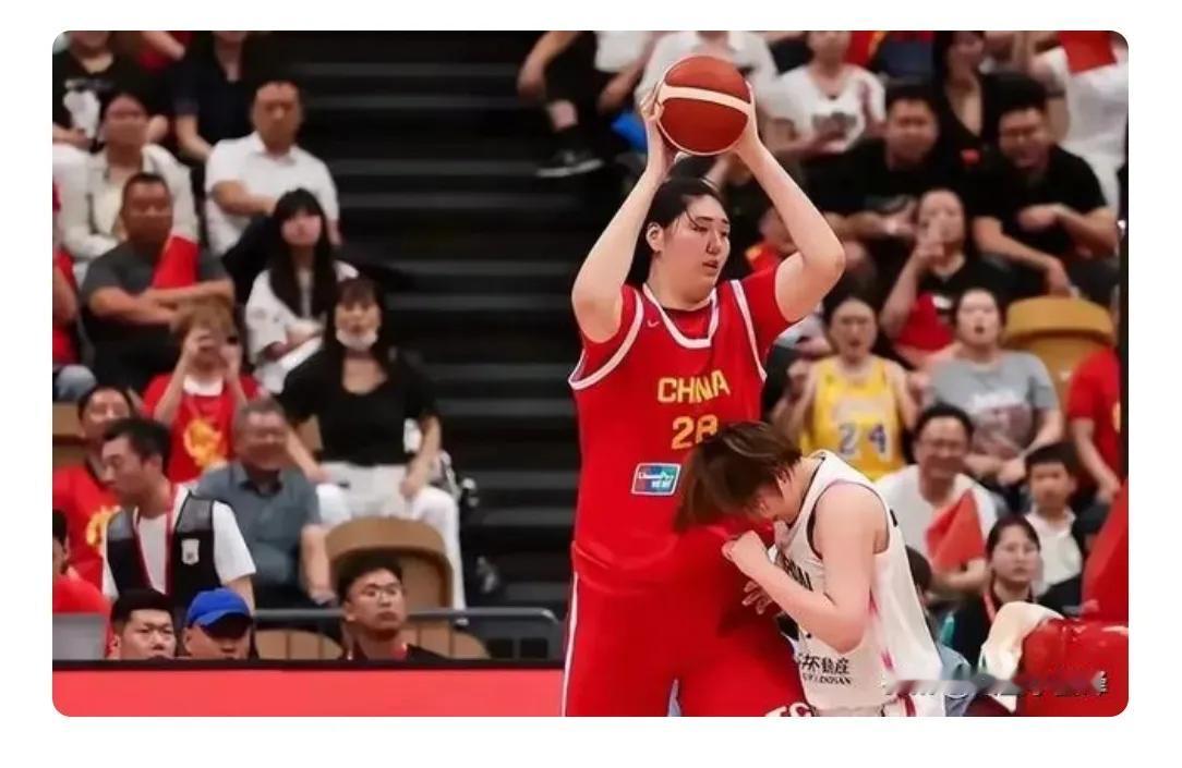 其中国女篮输给了日本，主教练宫鲁鸣并没有做错什么。
1.有人说没带李梦，才导致输