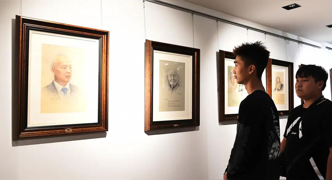 艺术市场调整期：周期波动中的价值重估与收藏范式革新
 
艺术市场的发展始终与周期