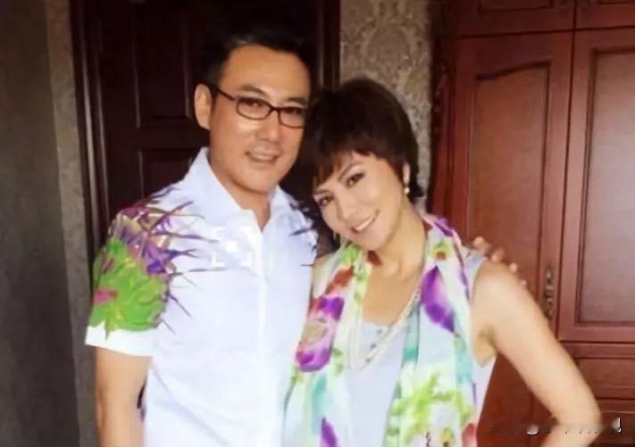 我认为合适的。结婚选“心动”还是“合适”？

看了民政局那组数据才明白：心动撑不