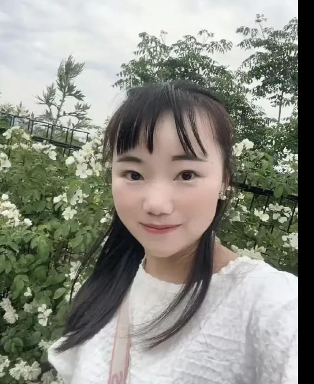 润到日本的李田田到底还是发现自己原来连下海拍小电影都没资格。
这个李田田也是一个