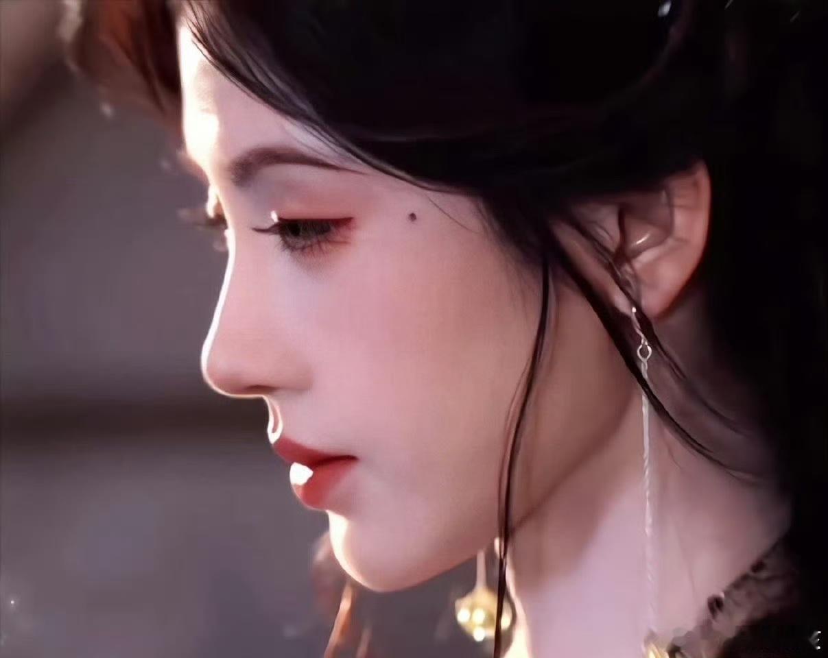 鞠婧祎 权谋女主权谋女主就是说的鞠婧祎吧 无论是古装还是现代造型，鞠婧祎都能演绎
