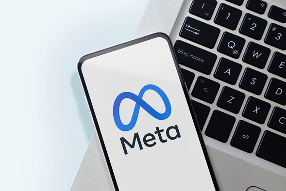 【AI太烧钱！Meta裁员8000人再冻6000职位】据媒体报道，AI热潮的代价