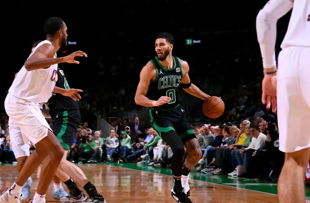 又一次进入东部决赛，如果总决赛打掘金，该如何限制约老师。
第一，凯尔特人五年内，