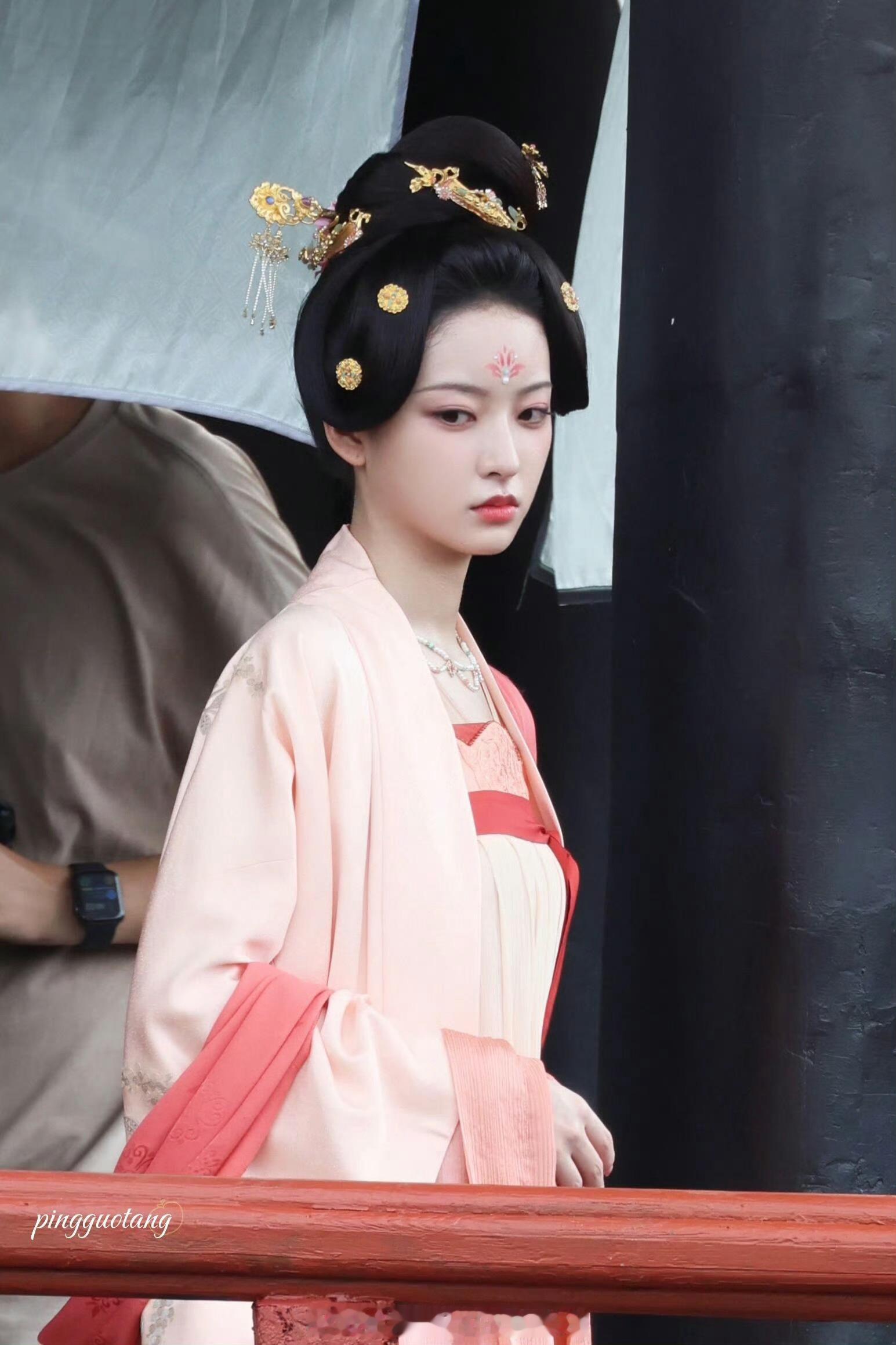 新人妹妹古装好看的！ ​​​