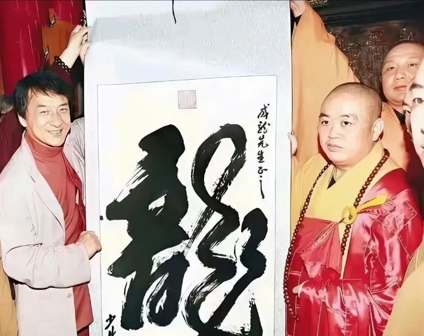 上大火了。老和尚被抓，影响的可不光是自己，我记得很多明星和名流都跟老和尚有交集。