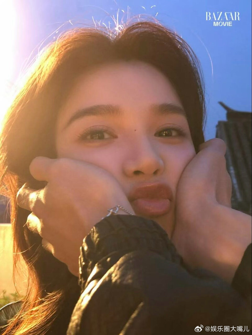 宋威龙张婧仪这36秒的宿命感野狗骨头 垃圾场奔跑这段我反复看了好多遍！陈异拉着苗