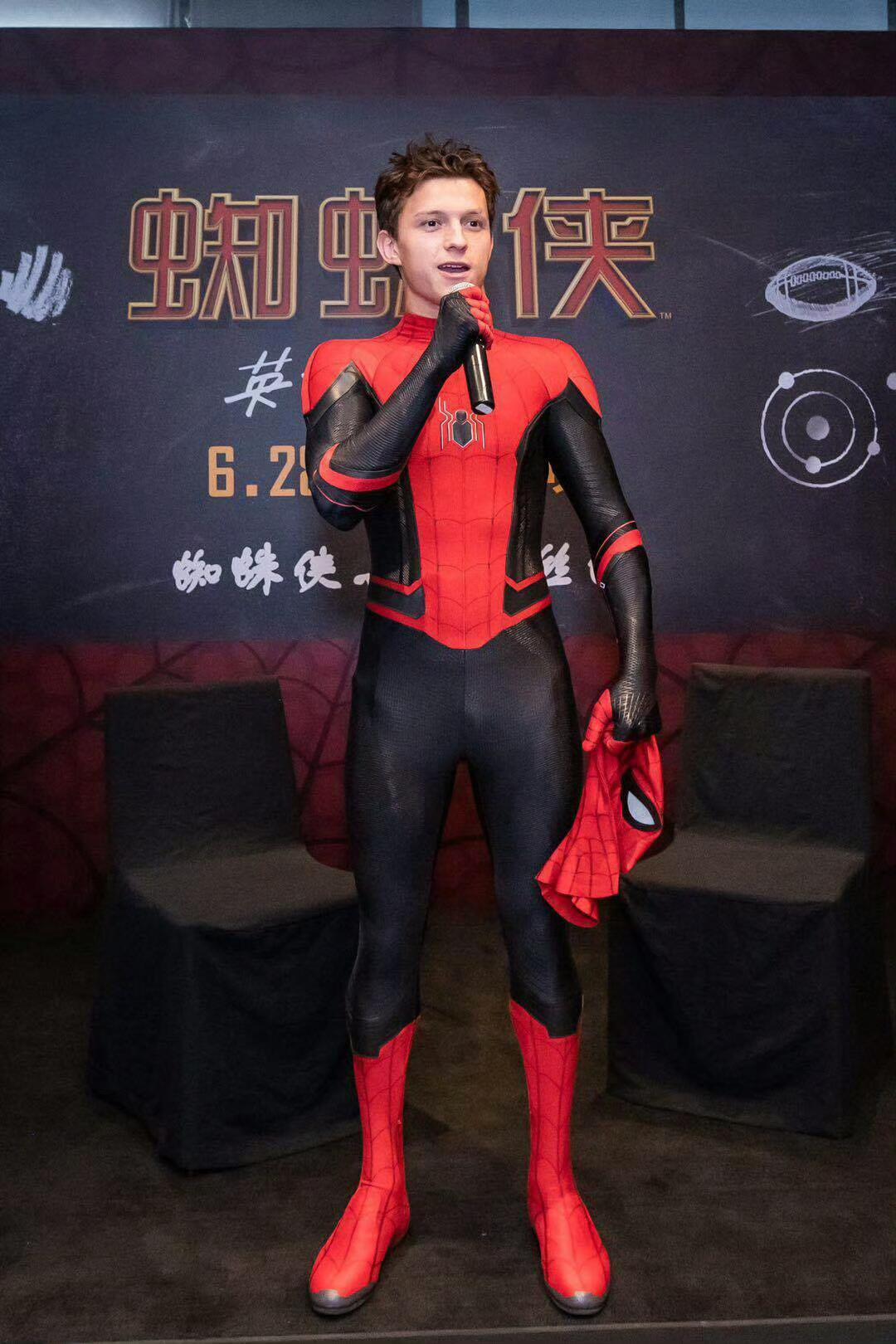荷兰弟或将暂别演艺圈荷兰弟称2027年暂别演艺圈，要给自己放长假在接受《GQ》杂