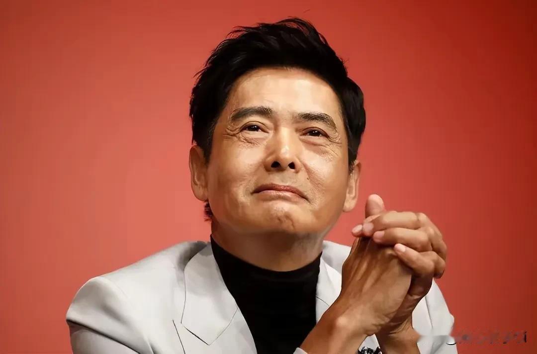 看到媒体报道周润发icon着急卖别墅，看来是真的急了！也许流动资金出现了问题，他