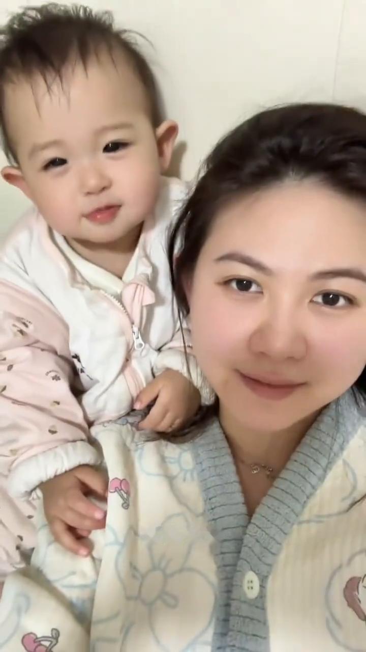 爸爸，你说妈妈。