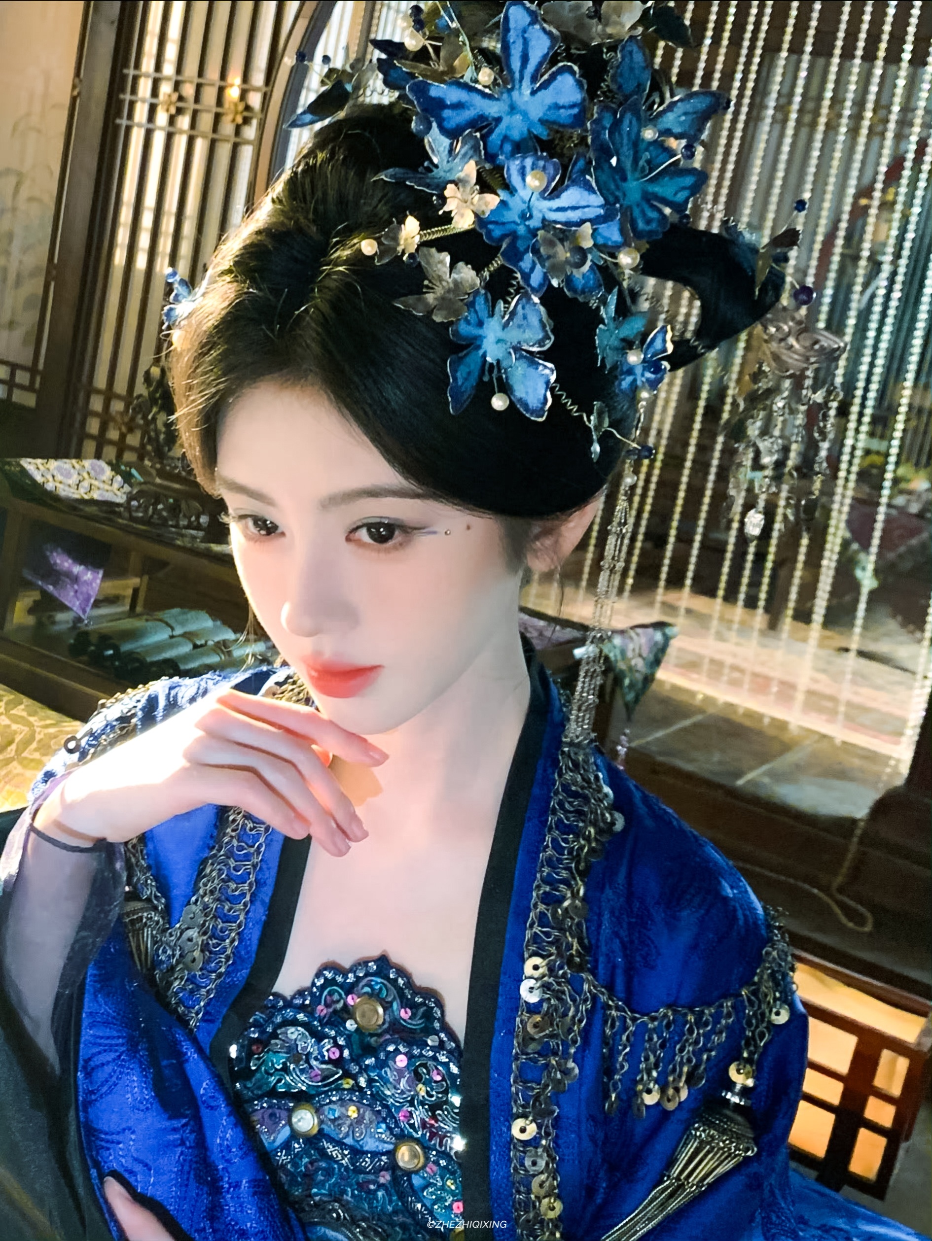 蓝囚蝶 蝶囚梦🦋 鞠婧祎发了蓝衣苏绿夏