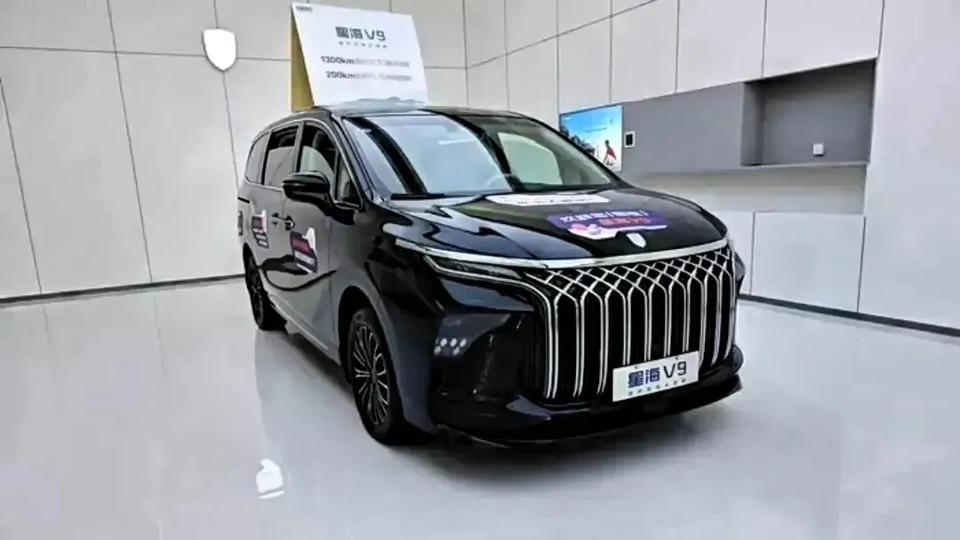 在汽车消费进入场景化竞争的时代，星海V9凭借对用户多元需求的精准洞察，将外观内饰