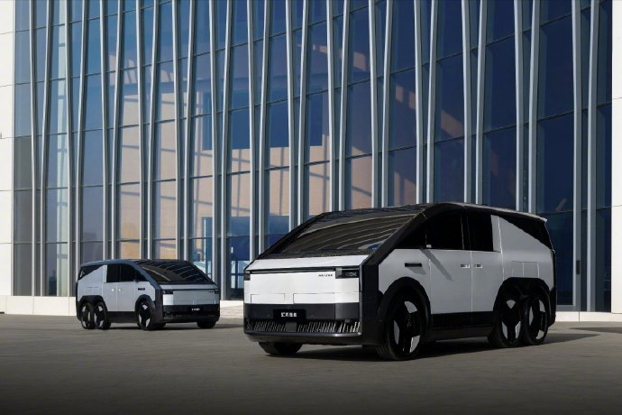 飞行汽车也能选配色了你别说这造型还真有点赛博那味，最关键的是这六驱是真的帅啊