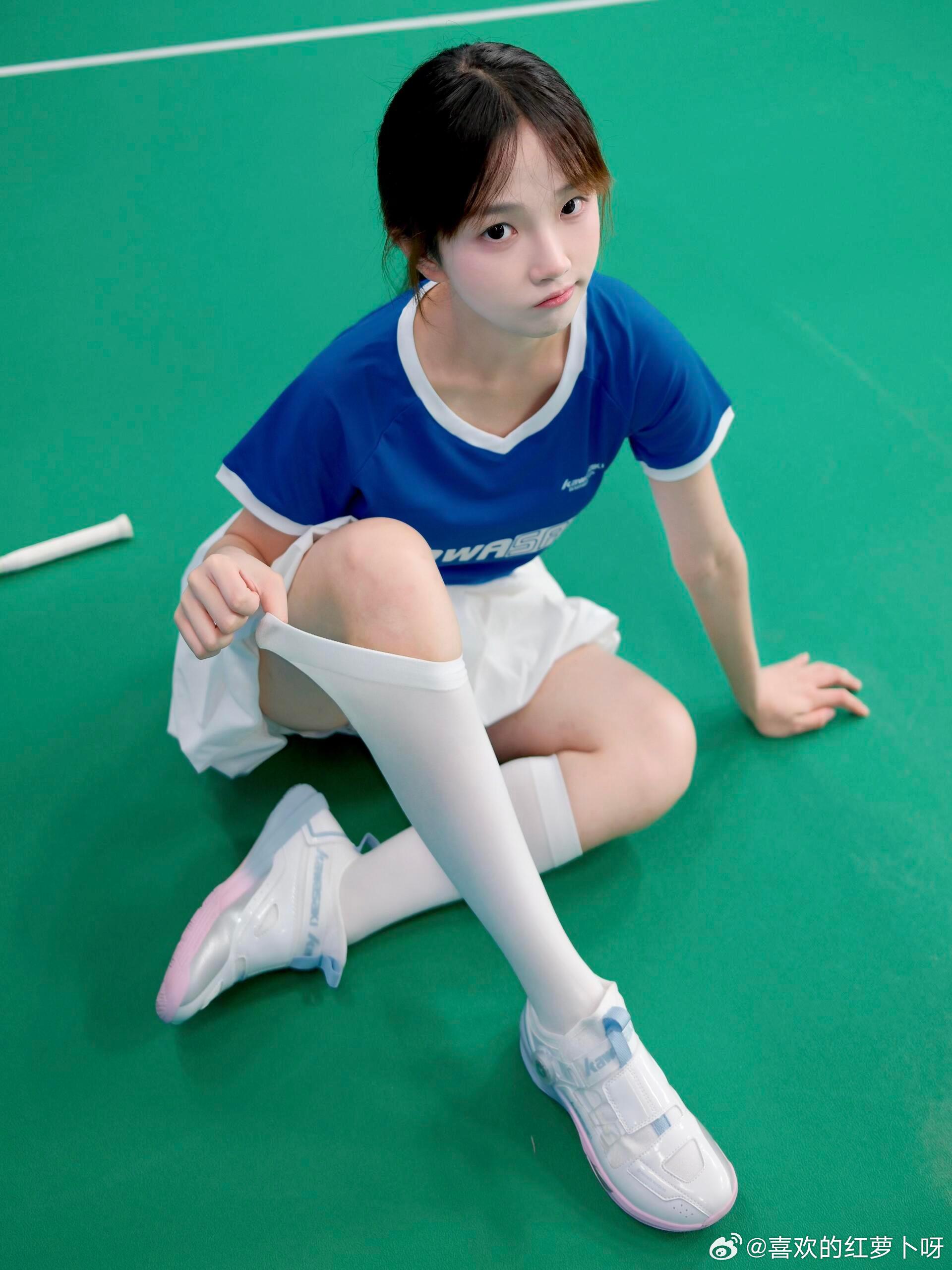 小红书崩了小红书崩了…美美哒照片发哪里？ ​​​