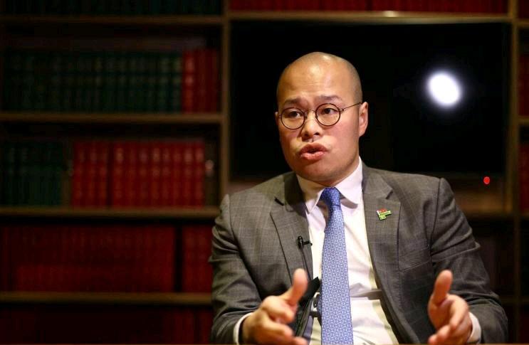 香港壹传媒集团创办人黎智英因违反《香港国安法》被判处20年监禁后，他的儿子黎崇恩