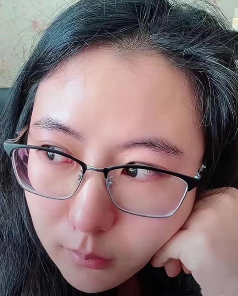 段睿：全能贤妻也有撑不住的那天！那个在直播间活力满满的女人，背后却藏着巨大的伤痛