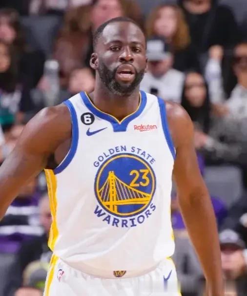北京时间10月29日NBA勇士队官方及时更新球队明日伤病名单：前锋球员追梦格林已