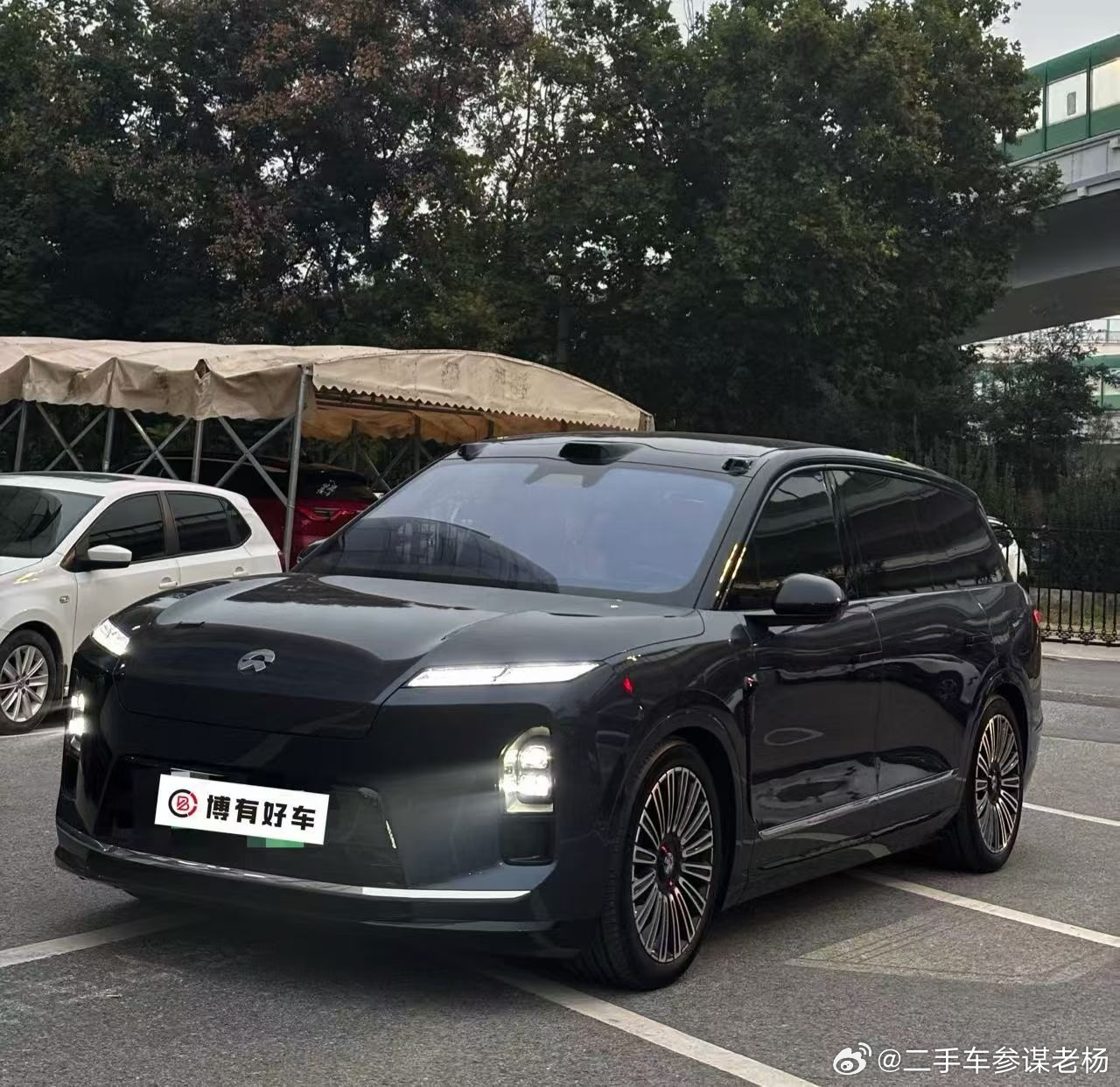 预售26款6座豪华蔚来ES8稀缺南极星蓝外观，棕内座舱带NOMI智能助手、橙色运