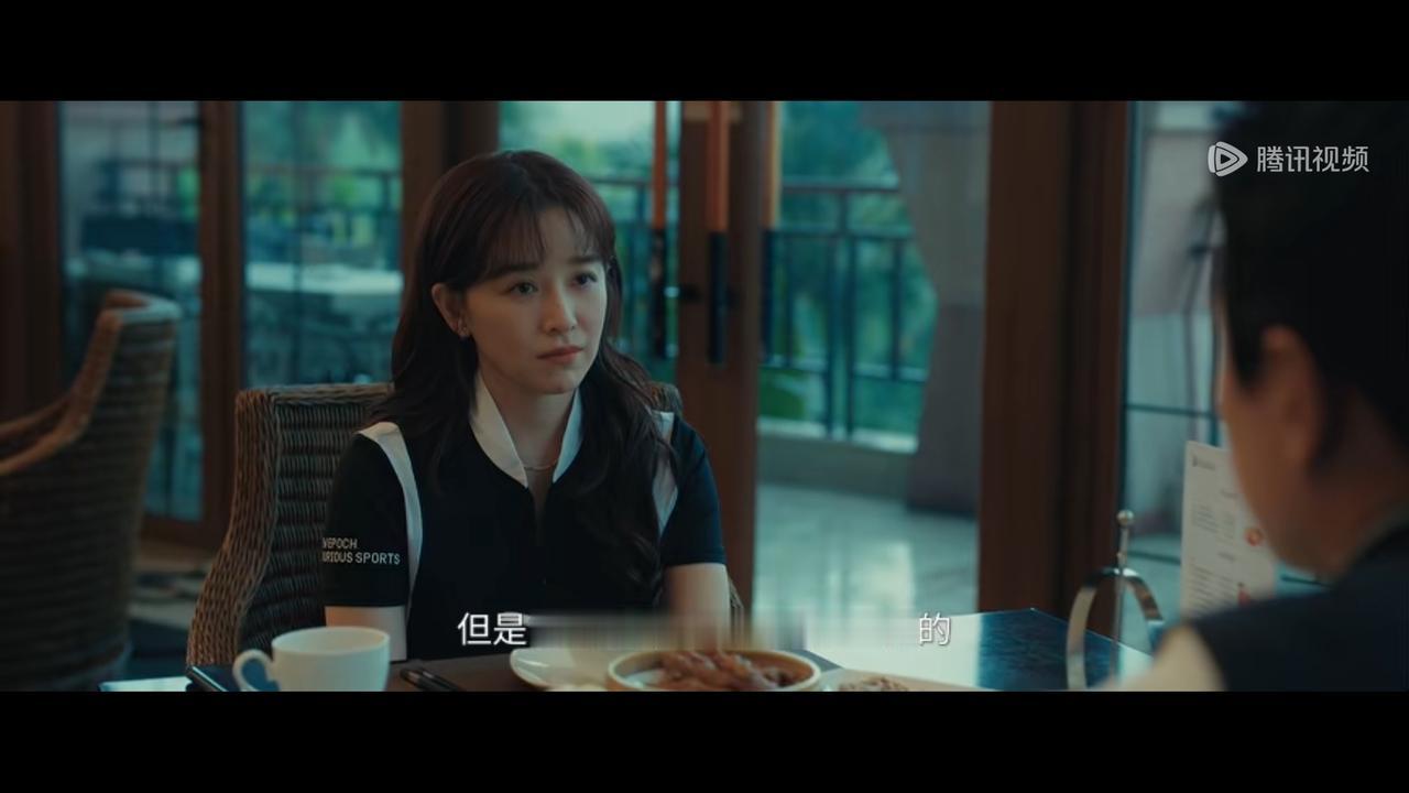 夜色正浓李东明真不愧是情场老手，这种我自己都不相信也只有，乔海伦刚刚步入社会，还