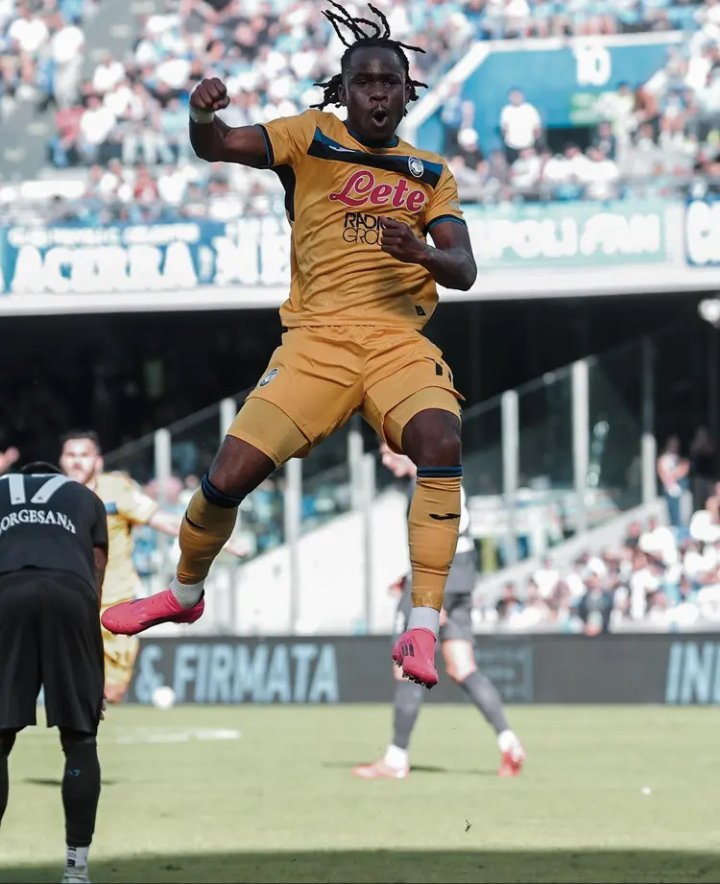 意甲第11轮，亚特兰大3-0完胜那不勒斯，本场卢克曼上演梅开二度，第二粒进球尤其