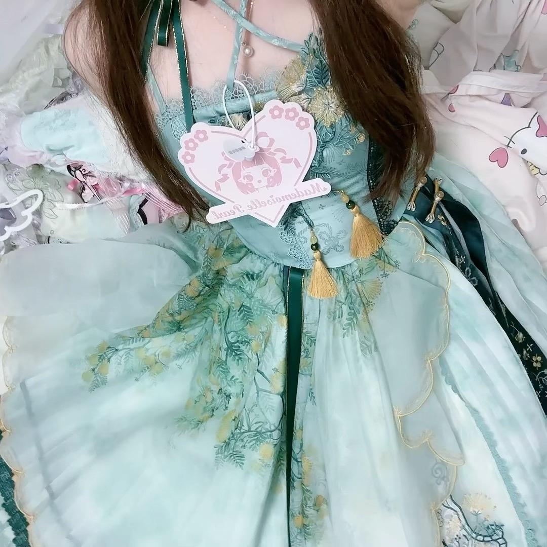 我也来蹭蹭花匣的热度，美得我原地转圈 h入的，刚收到就再贩了qwq，不...