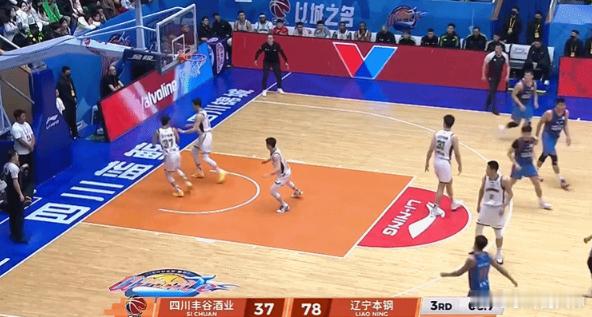 四川第三节只进两球&单节仅得7分，三节已经落后41分1月27日讯 CBA常规赛今