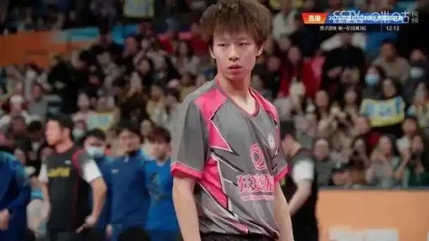 汕头明润三将勇夺乒乓四强

乒乓球界的一匹黑马——汕头明润队，凭借仅有的三名队员