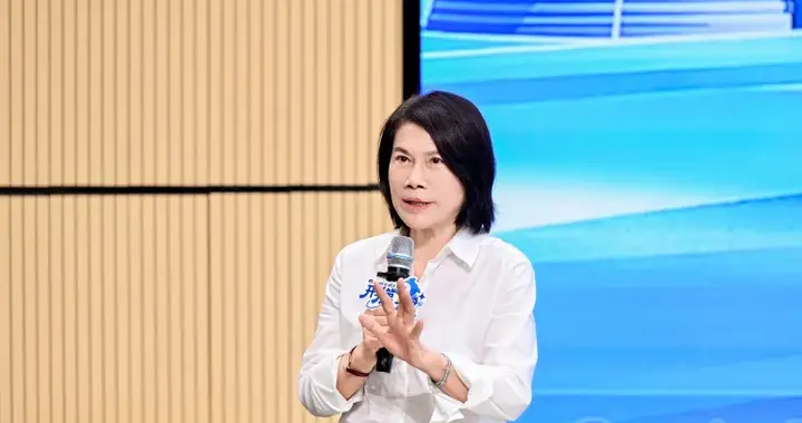 董明珠开讲第一课