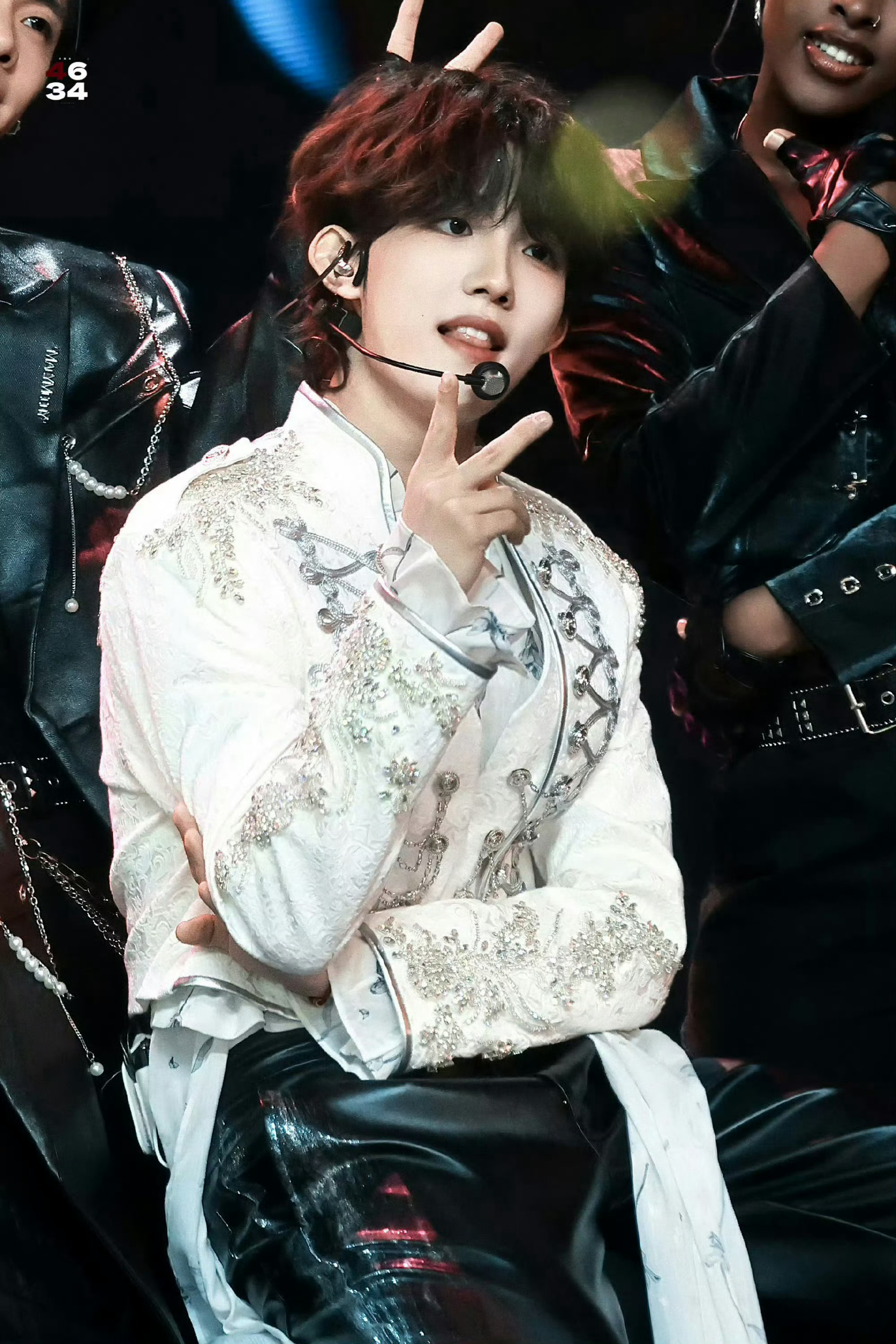 苏新皓站姐出图了苏新皓浪漫主义演唱会状态 苏新皓站姐出图了！！苏新皓