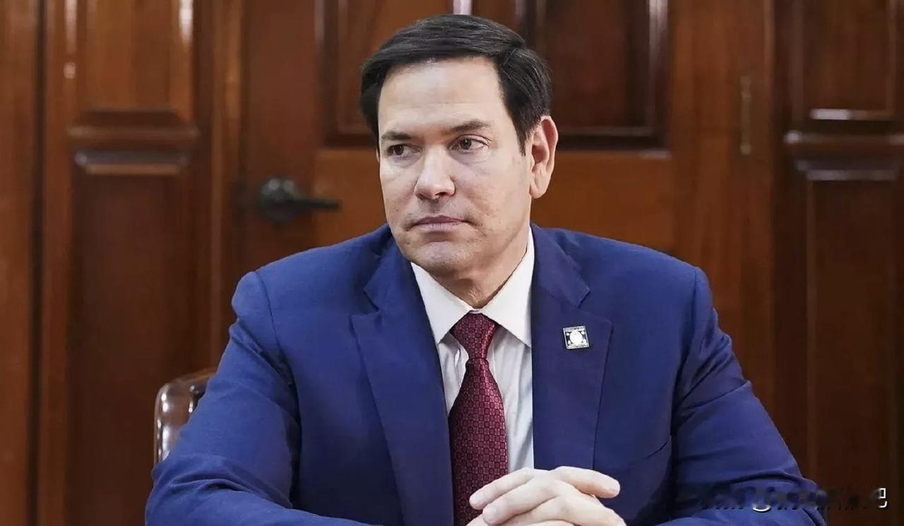 美国国务卿鲁比奥表示，柬埔寨首相洪玛奈与泰国代理总理普坦将在马来西亚举行高层停火