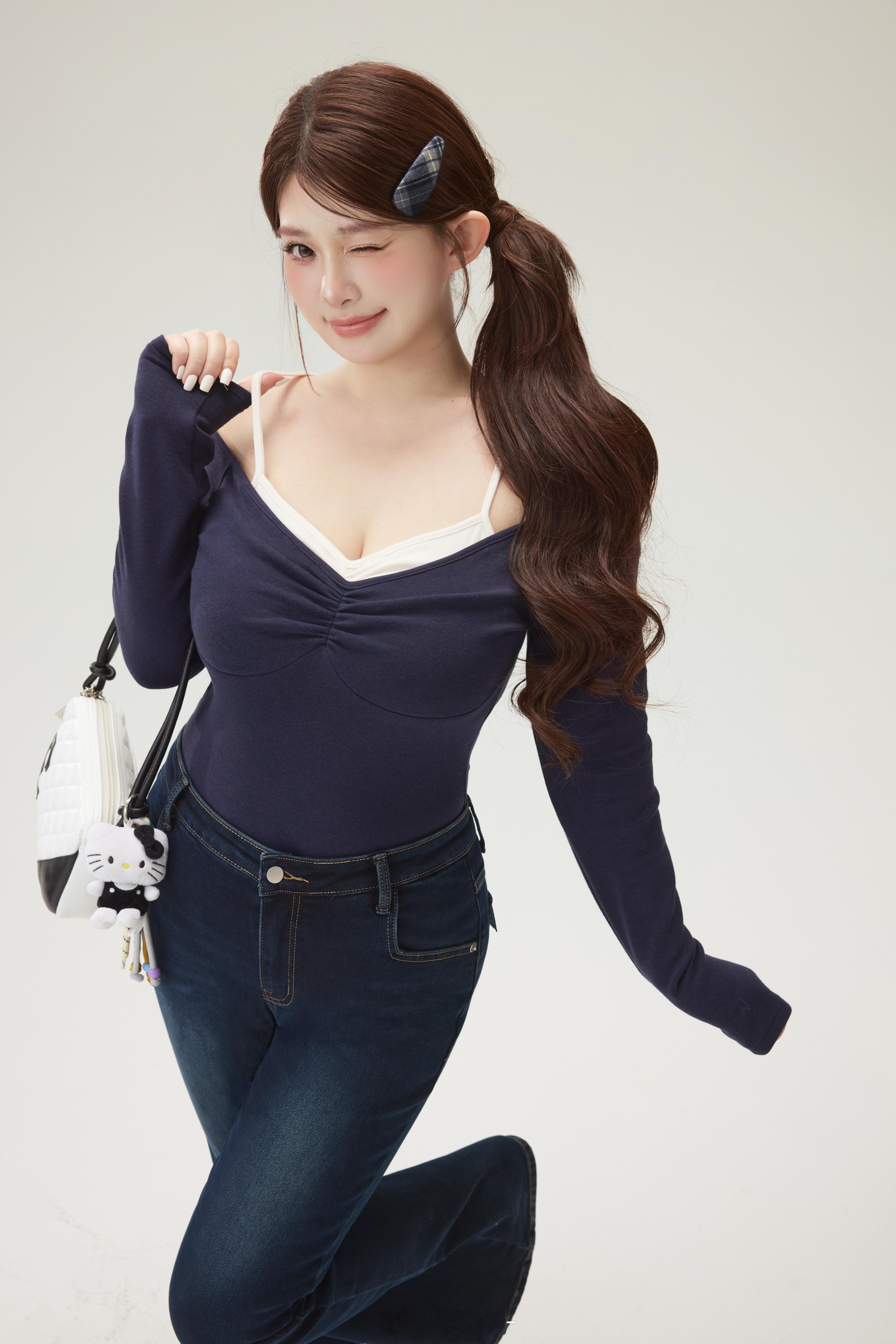 谁穿谁美的V雕瘦脸Tee!!!瘦的没边了～28%兰精天丝莫代尔 透气又垂顺!!!