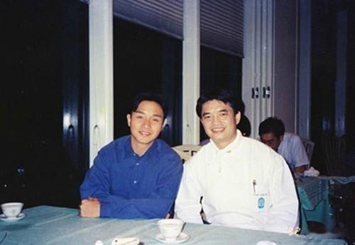 张国荣 1992年11月18日，《花田喜事》在新加坡拍摄期间，张国荣在“神厨三绝
