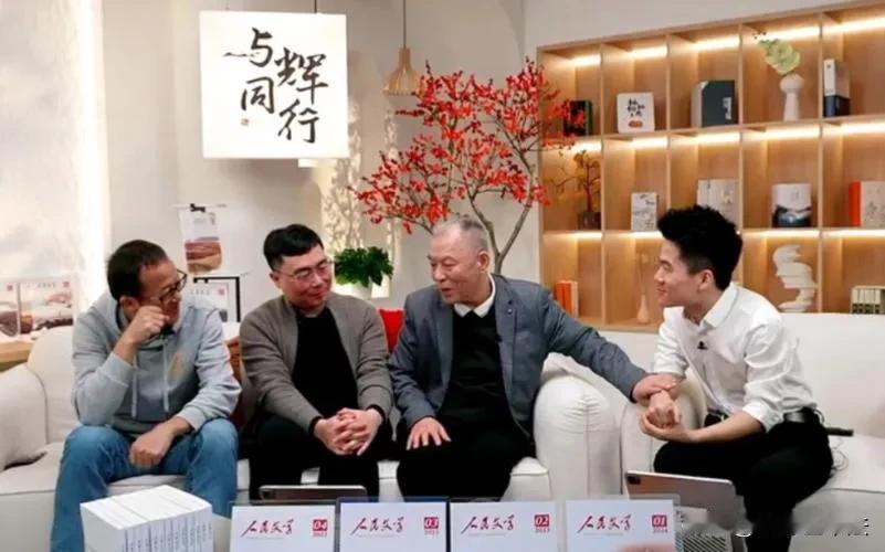 非常欣赏董宇辉的作家梁晓声，1949年出生于黑龙江哈尔滨，祖籍山东威海，现在定居