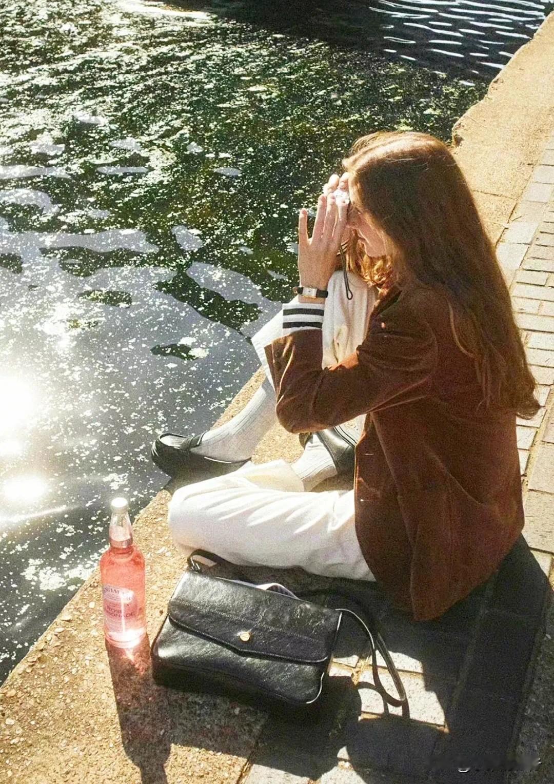 美搭社:白裤子的优雅通勤系列