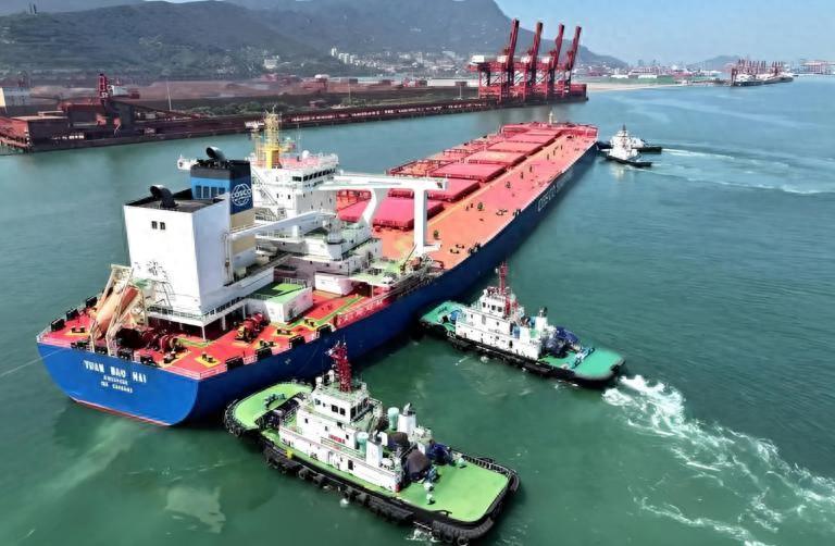 公海亮剑？美军悍然截扣中国货轮，撕开霸权遮羞布！

时隔22年，美军复刻“银河号