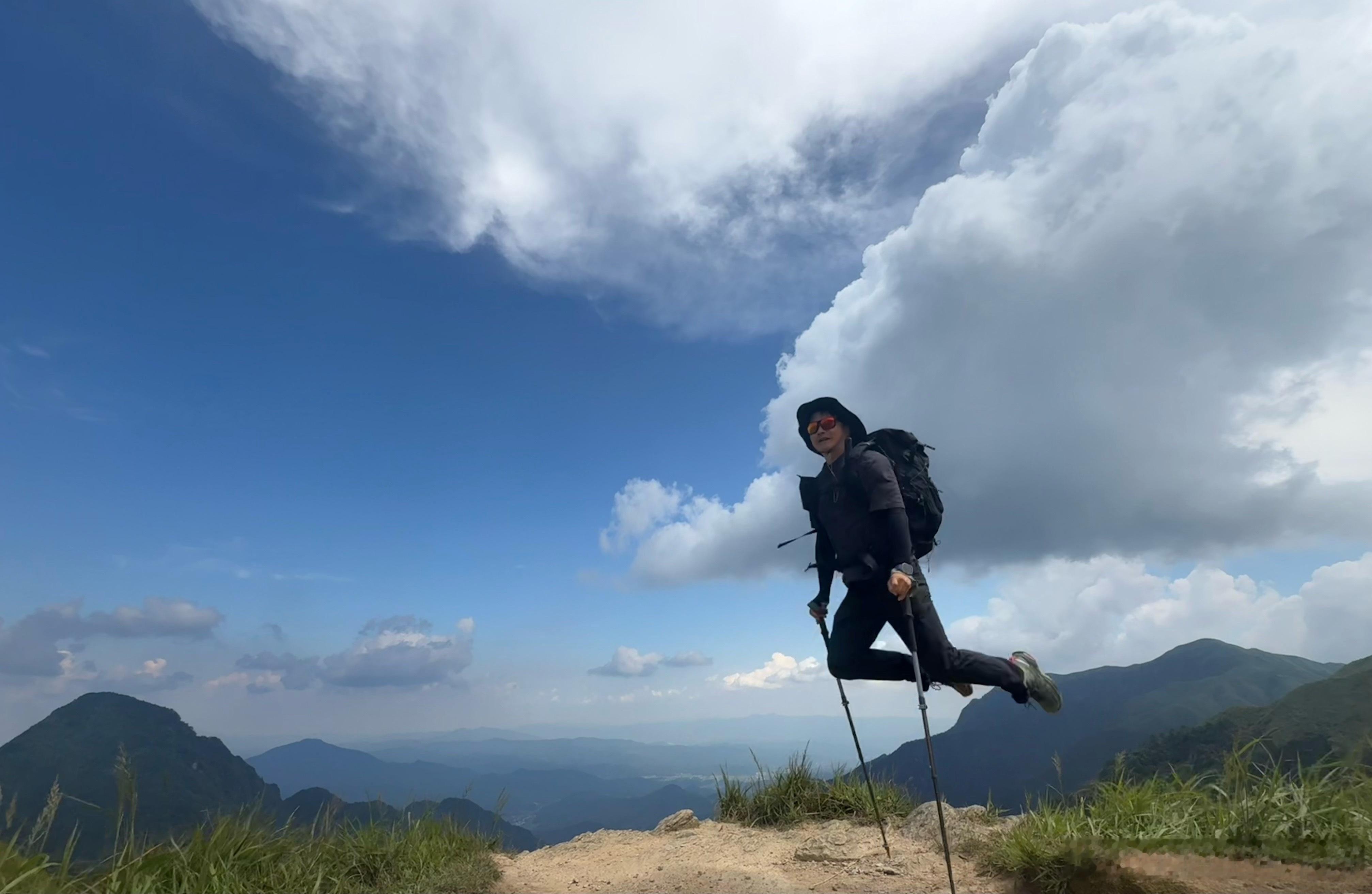我也不用说太多，夫人今天下楼的频率远远不如往日 