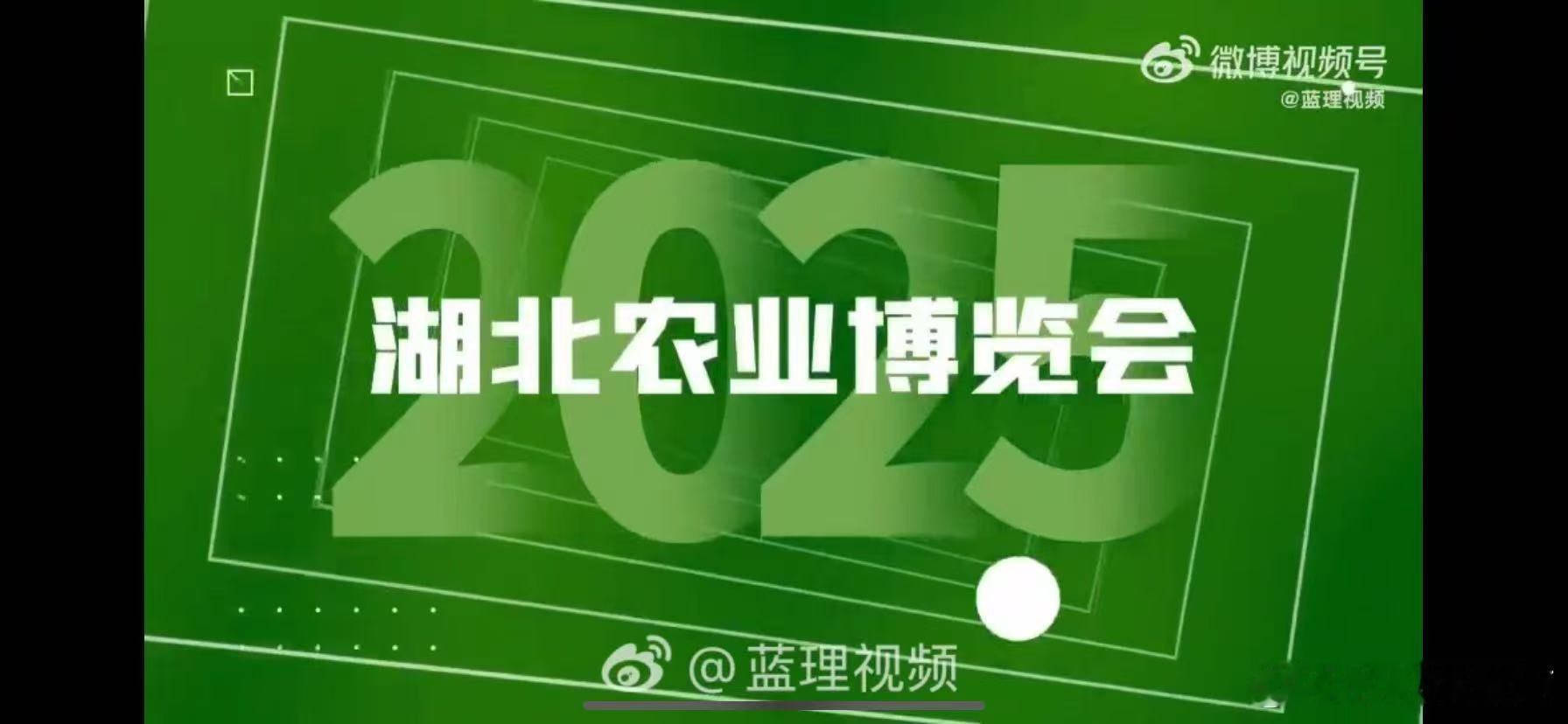 刚到 就被圈粉！热热闹闹的人声、上手可触的新鲜农产、摊主超亲切的搭话，慢逛的快乐