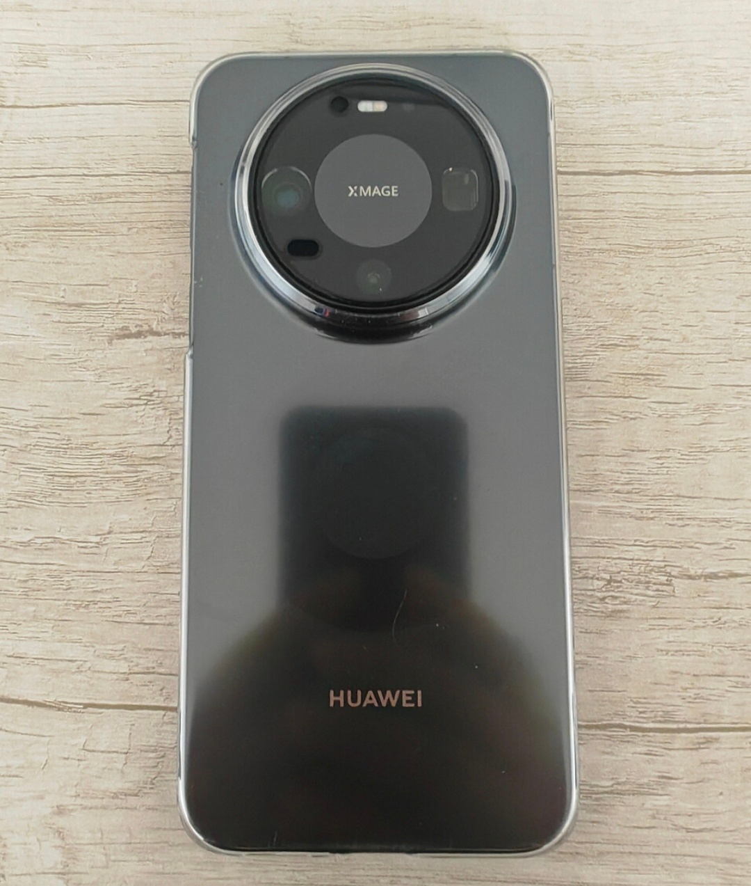 曝华为Mate90正在芯片装测华为Mate90系列9月就要发布了，所以那些正准备