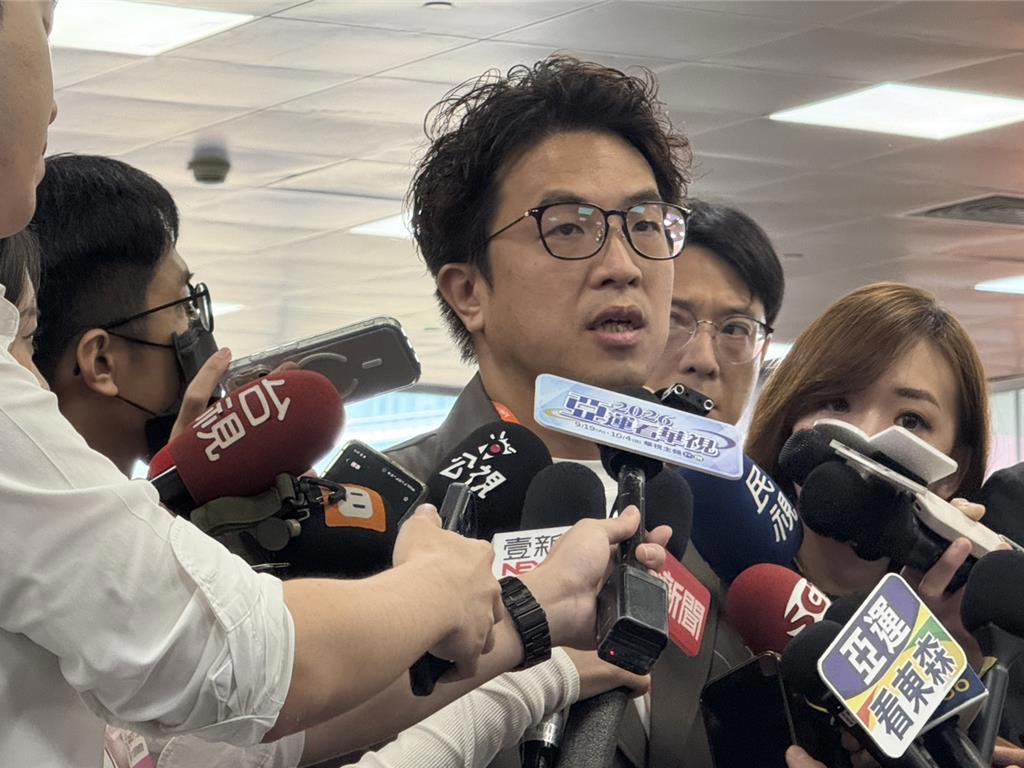 沈伯洋昔主张「提供吸毒者毒品和针头」 最新网络投票太惊人
民进党台北市长参选人沈
