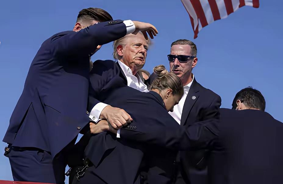 几次在公共场合遭人暗杀的大国领导人，唯有此君。