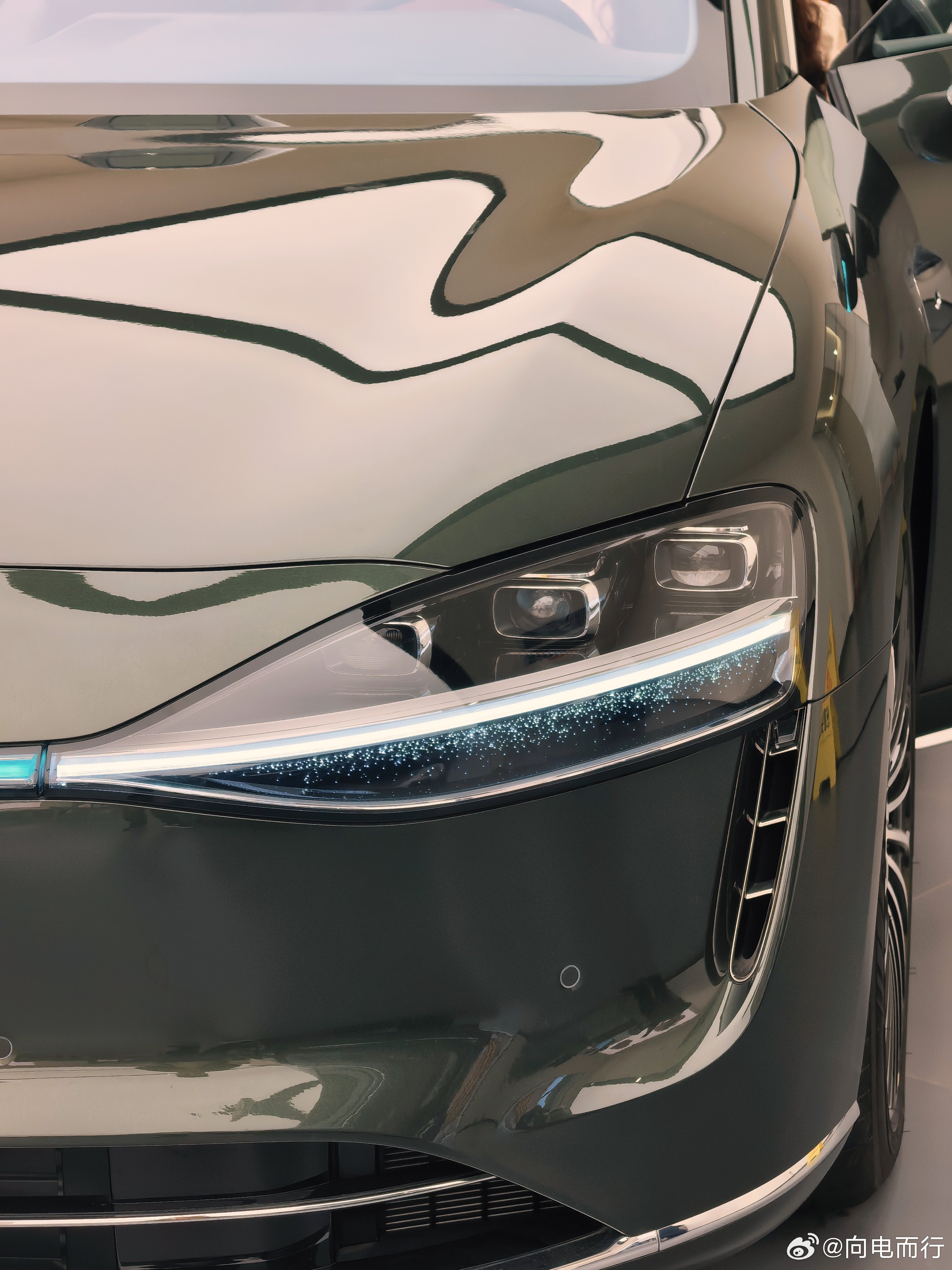 周五休息一下来店里看看，享界S9T太优雅了 