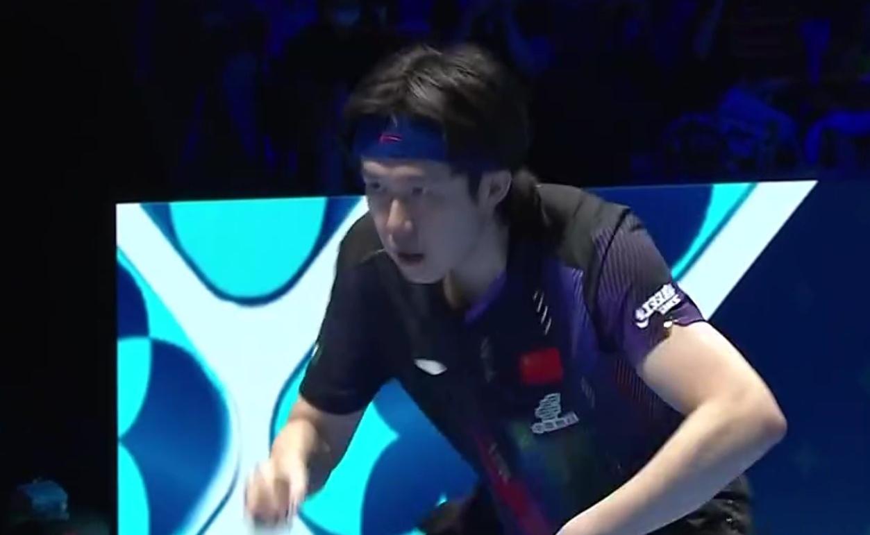 王楚钦3-0卢伟：取得国际乒联单打世界杯小组赛的两连胜晋级16强！
​
​   