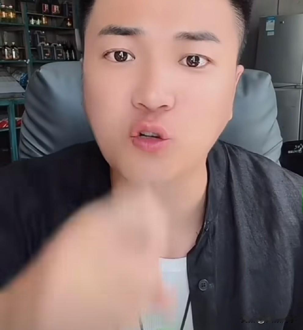 阿宇警告李舒克再提我一句，不会顾及南驴北丈感情！喊话7788不用拿我当枪使！
