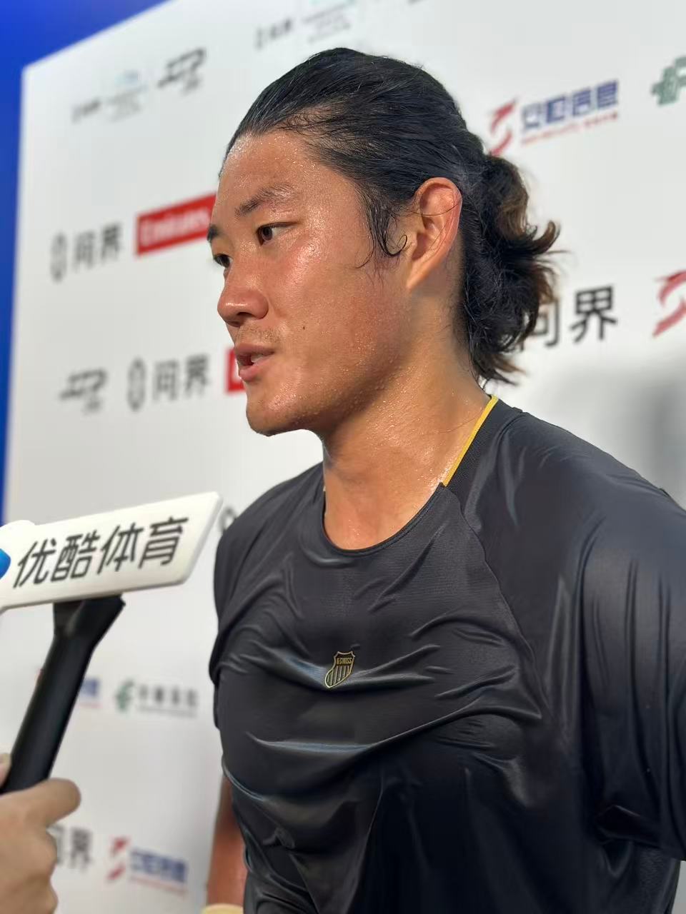 张之臻两个3比6输给了黄泽林，孙发京和崔杰今天也都输了。ATP 崔杰这一场其实打