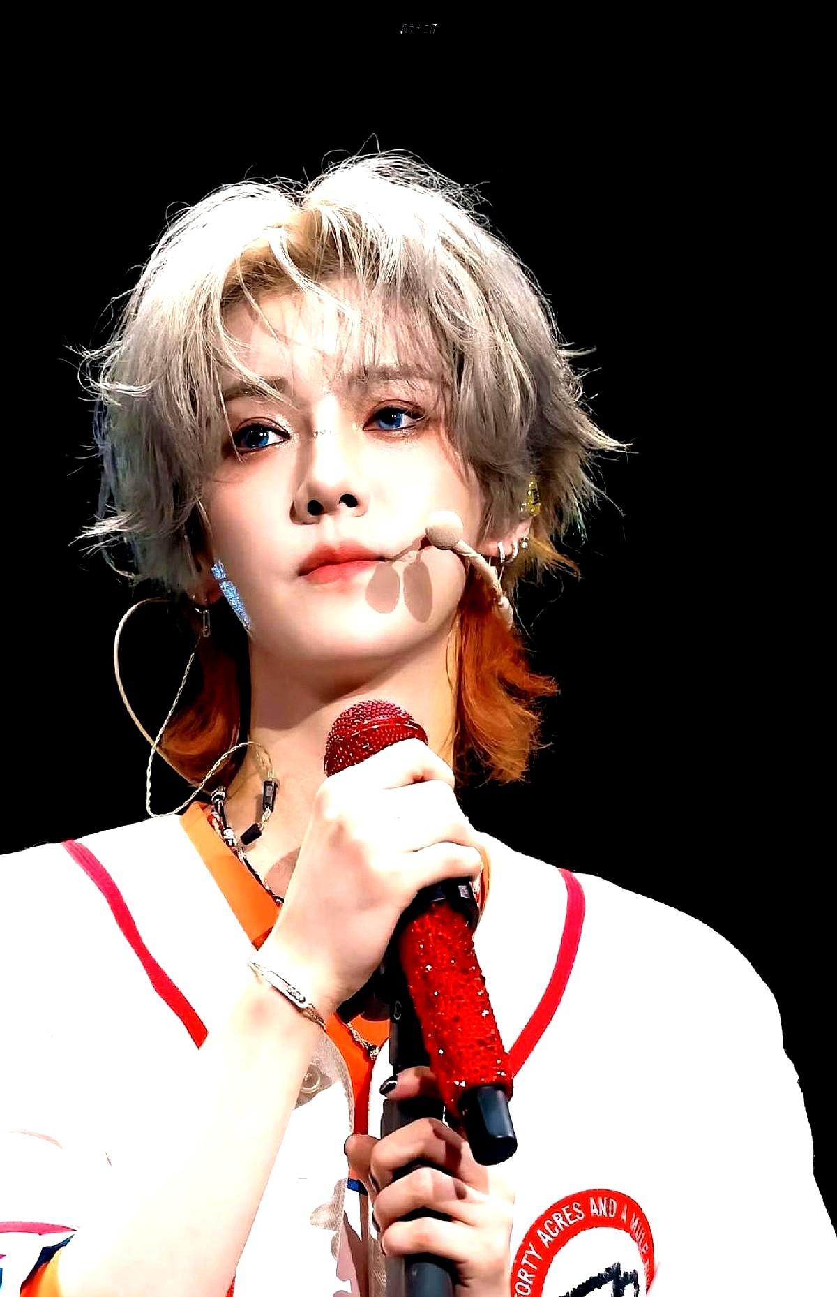 鹿晗连合作十年的肯德基都没续，公开代言列表直接清零？
 
一堆人追着骂他是过气顶