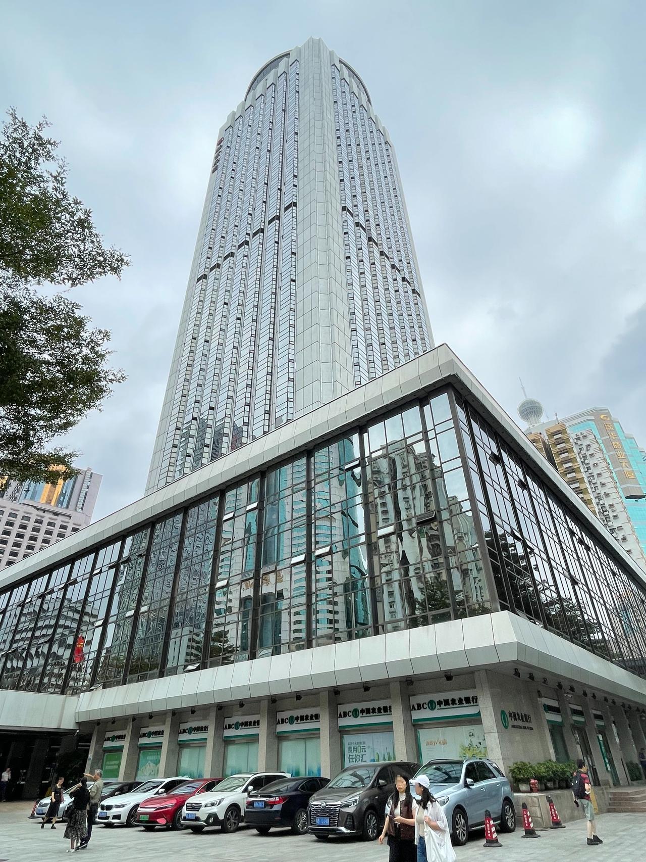 深物业A将斥资1.79亿对深圳国贸商场进行改造，改造方向为二次元发展。 

国贸